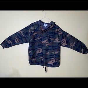 New hooded waterproof anorak w. pockets & zippers